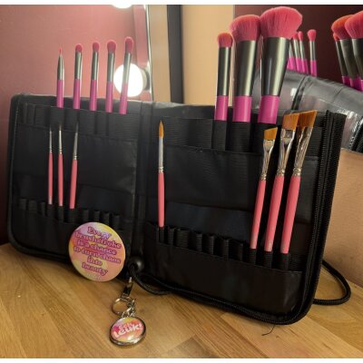 SOKKERTANTES BRUSH SET (3x)  incl. PENSELENETUI