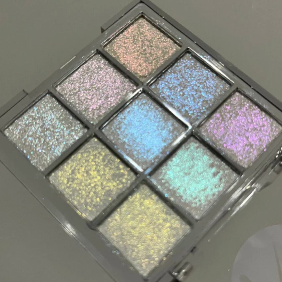 NABA COSMETICS Chrome Pigment Palette Orbit