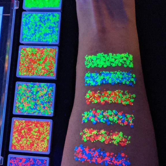 VIVID GLITTER |  Galactic UV Glitter Palette (back in stock 24-1)