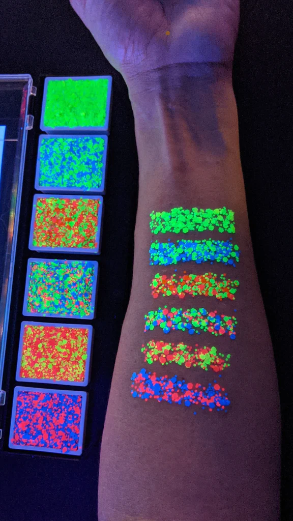 swatches_galactic_UV_gleam_cream_vivid