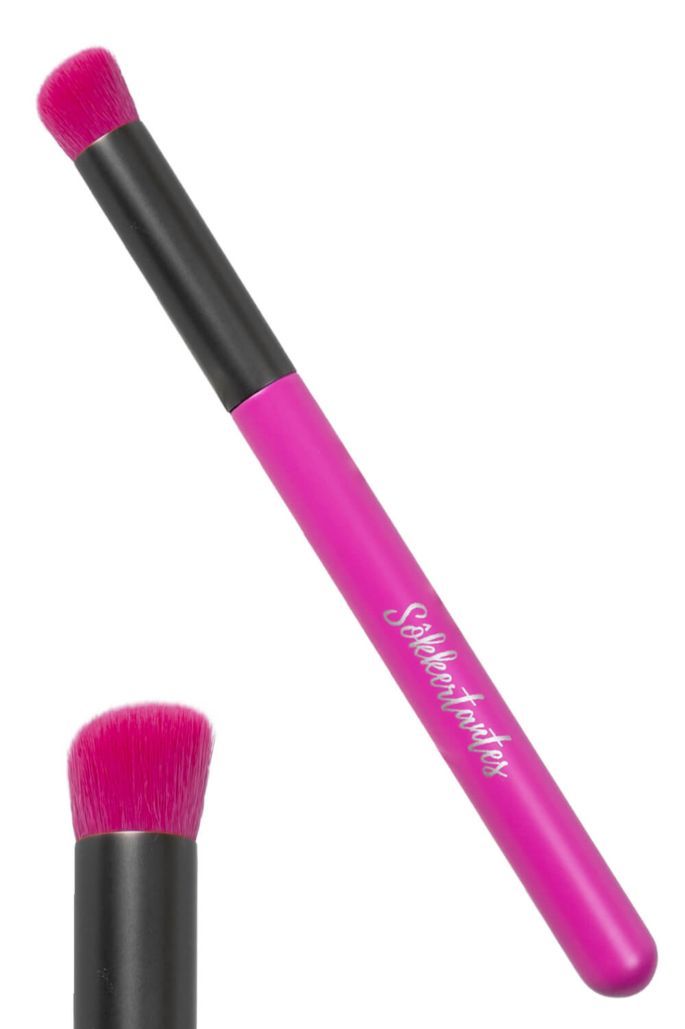 sokkertantes_brushes_kabuki_facebrush_set_closeup2